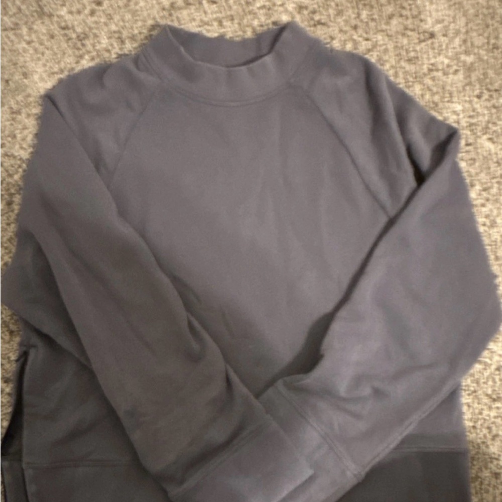 On Cloud On Running Women's Arctic gray Sweatshirt Large